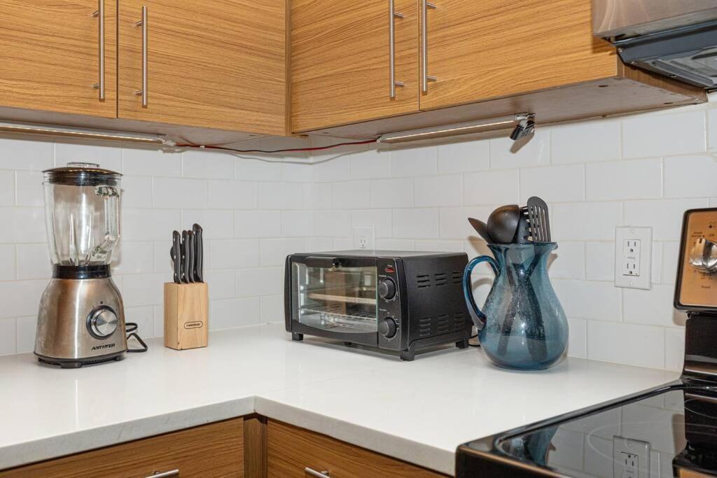 Chic Uptown Unit With Gym, Pool Appartement Charlotte Buitenkant foto